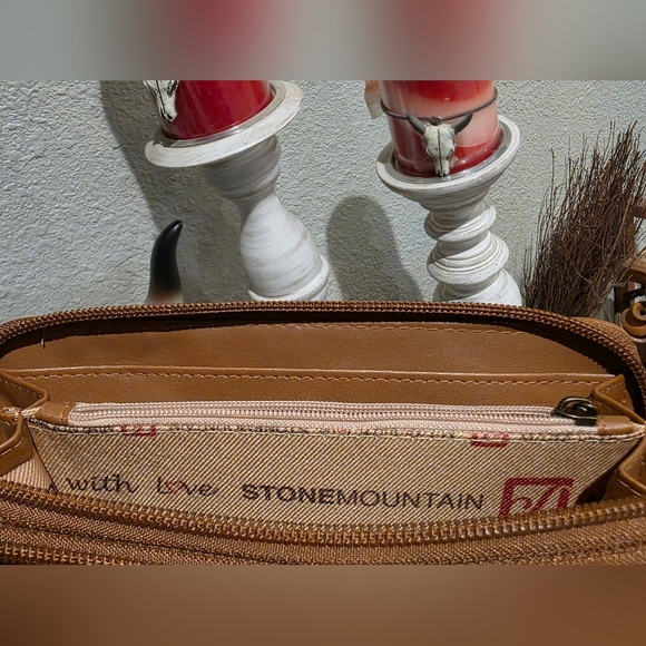 STONE MOUNTAIN Hampton Large Double-Zip Wallet Nutmeg - Picture 5 of 6